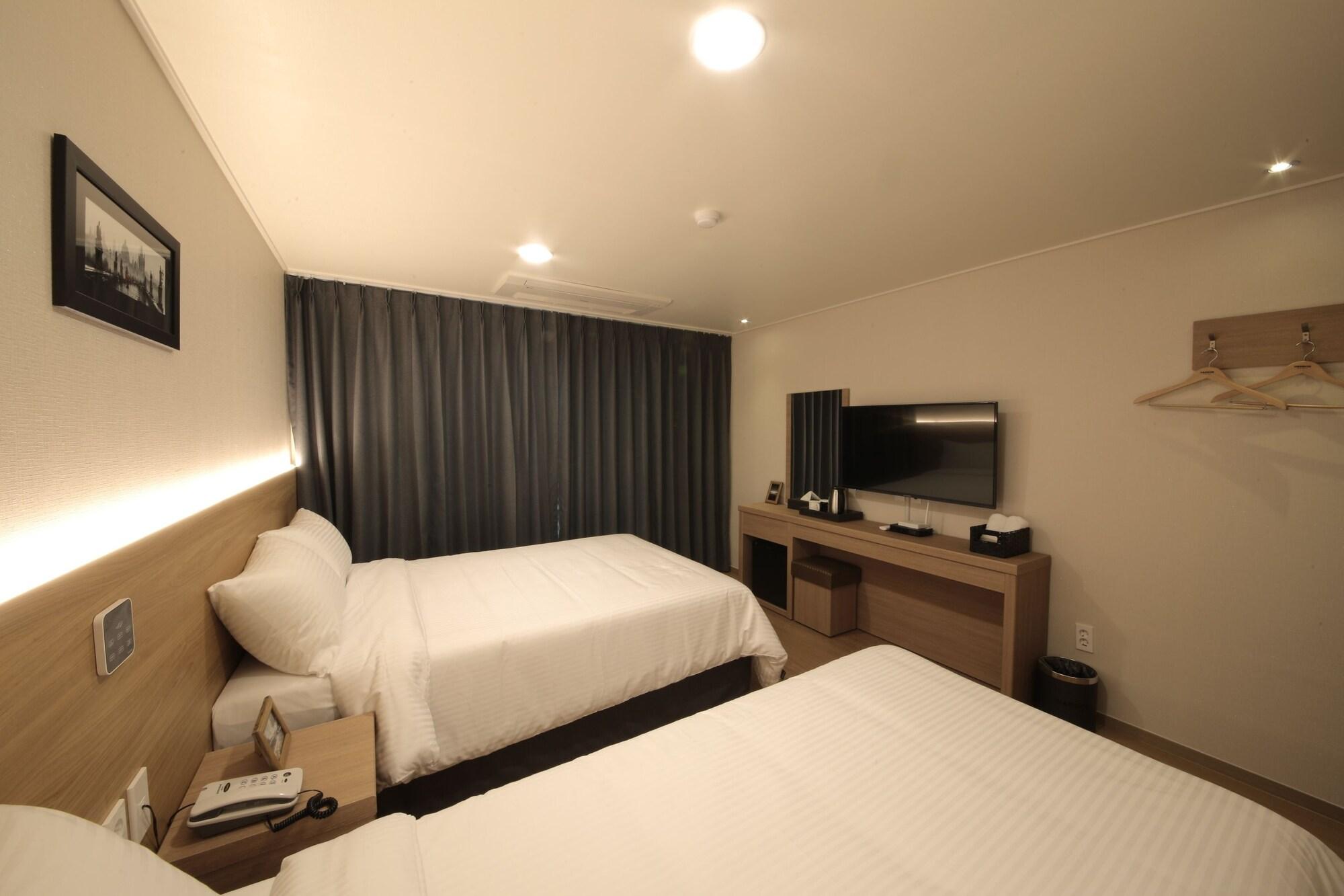 Harbor Hotel Чеджудо Экстерьер фото