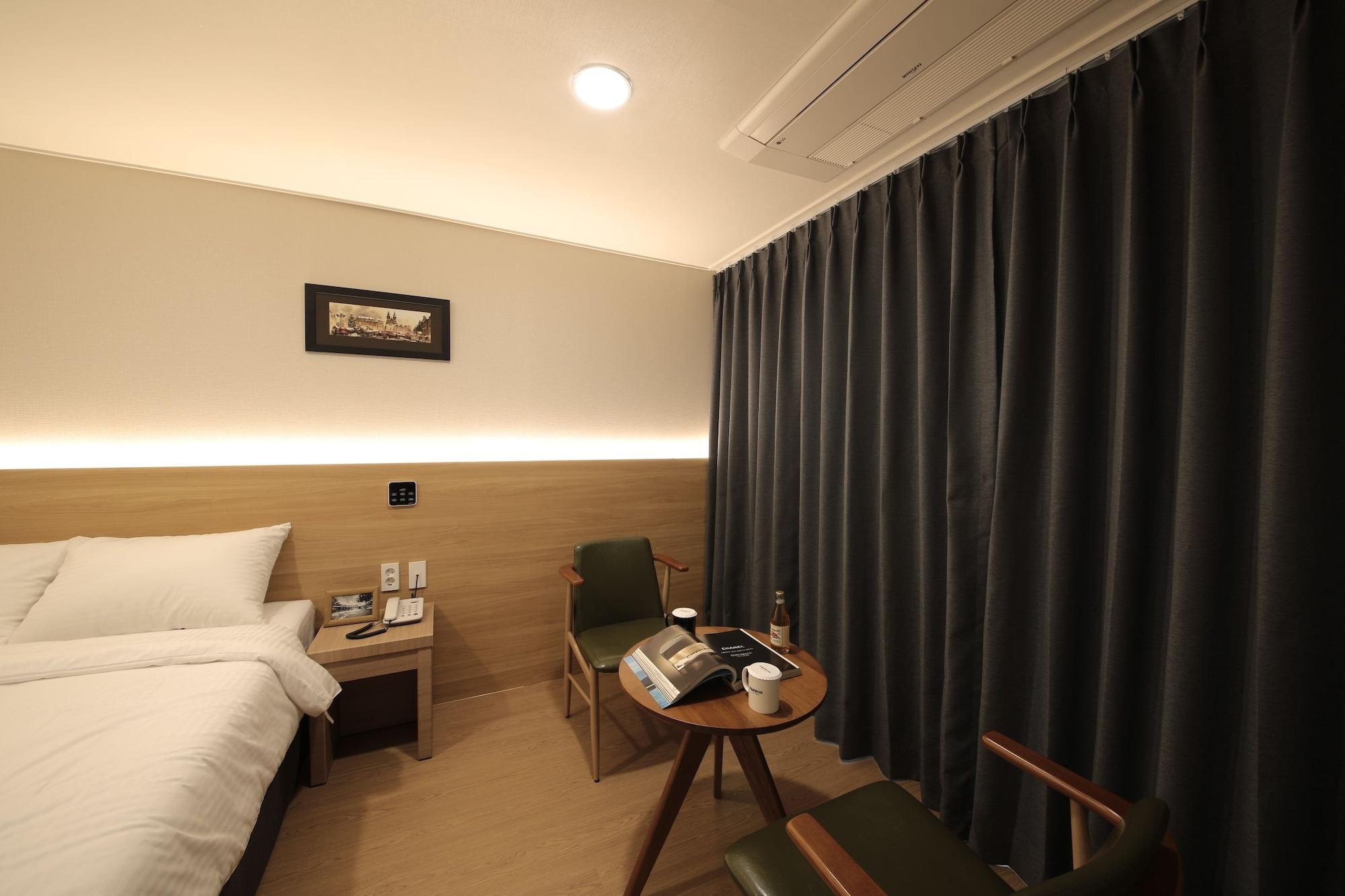 Harbor Hotel Чеджудо Экстерьер фото
