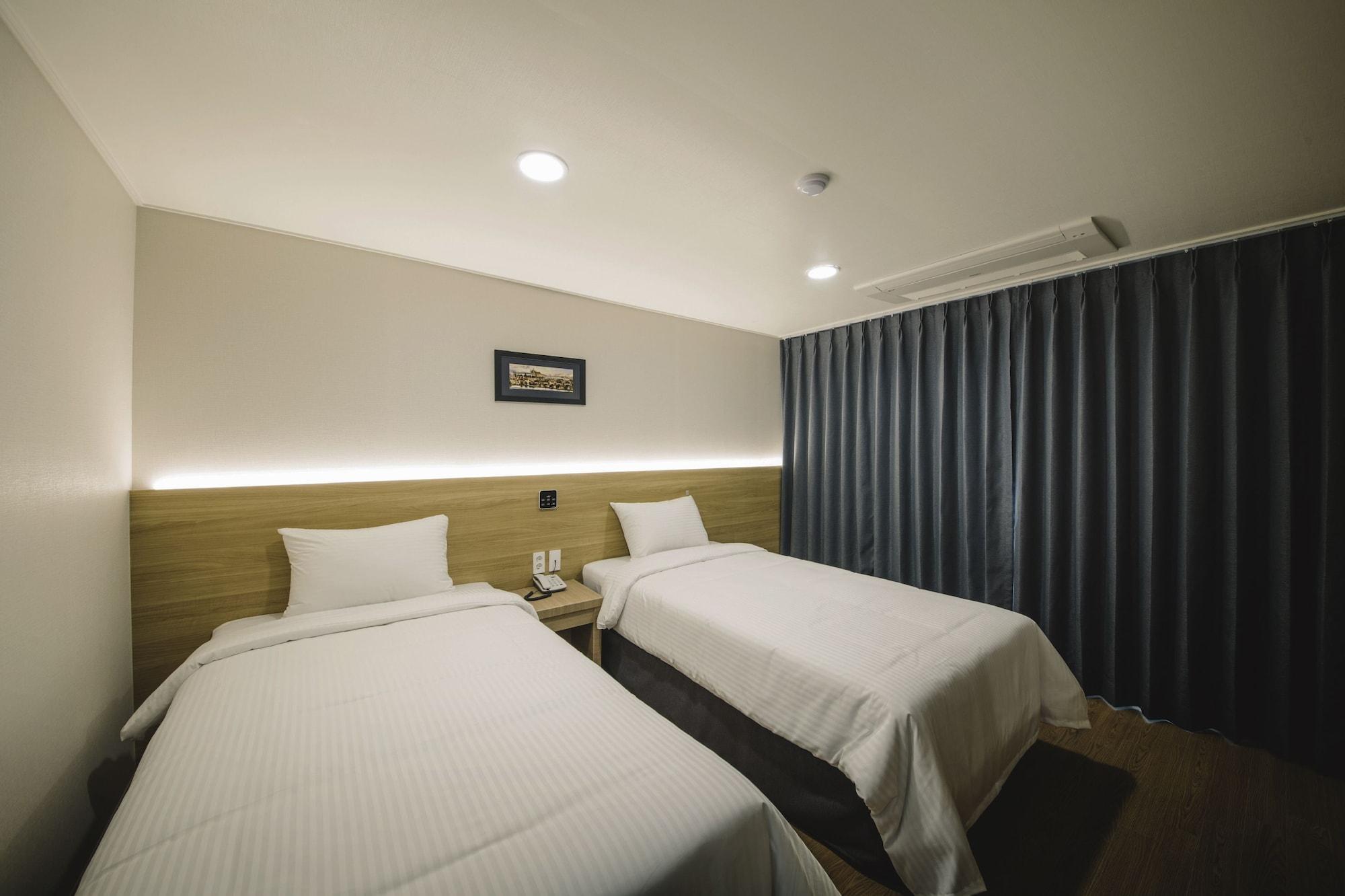 Harbor Hotel Чеджудо Экстерьер фото